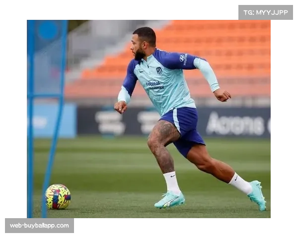 孔布瓦雷高压逼抢数据提升37%，巴黎FC训练强度增加应对保级战